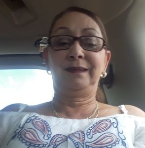 Meet your Posher, Maritza e